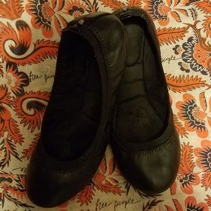 Bandolino black flats size 6.5